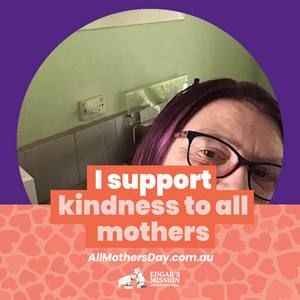 Meet your Posher, Elaine